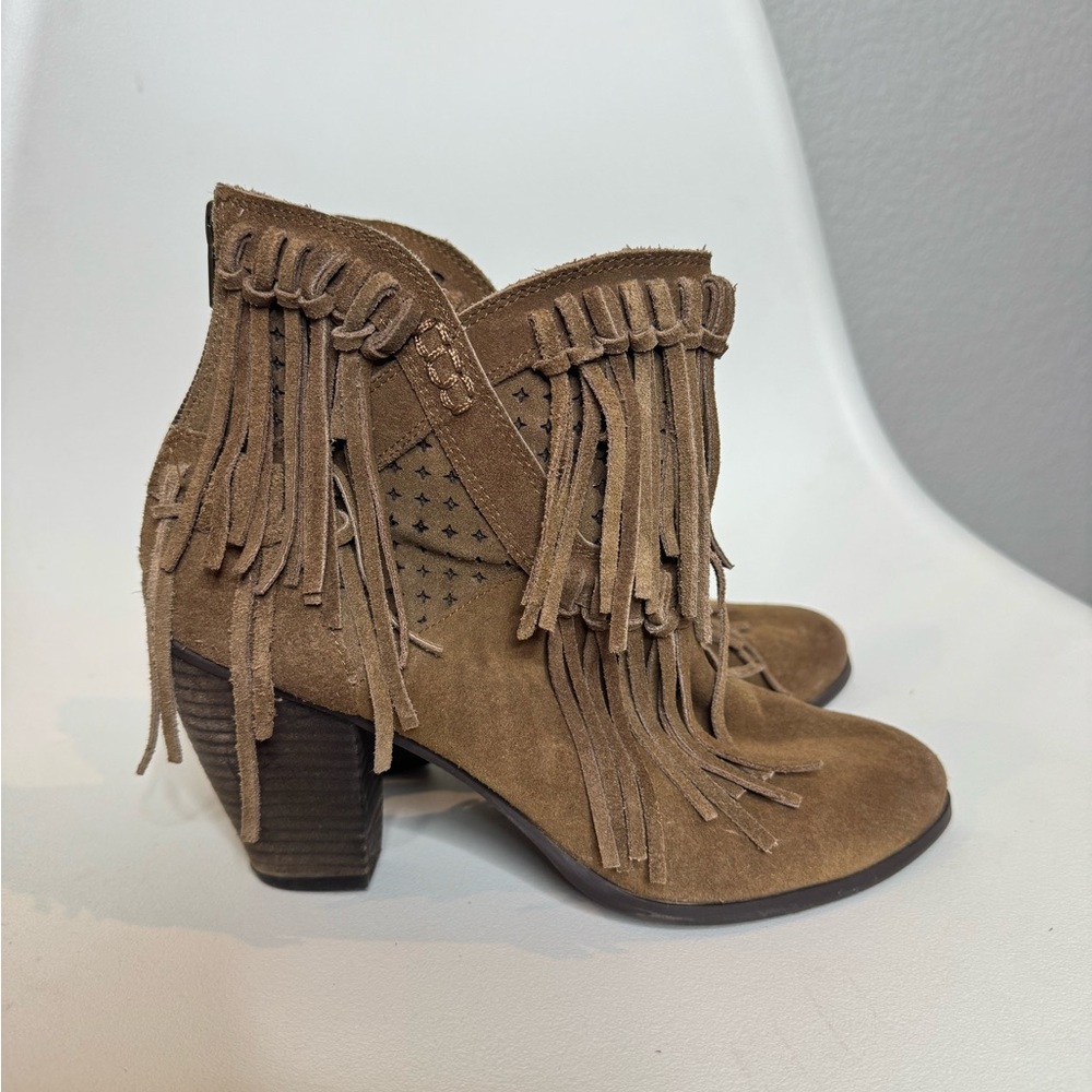 Naughty Monkey Fringe Suede Ankle Boots Tan Sz 7.5 Western Boho Festival Booties